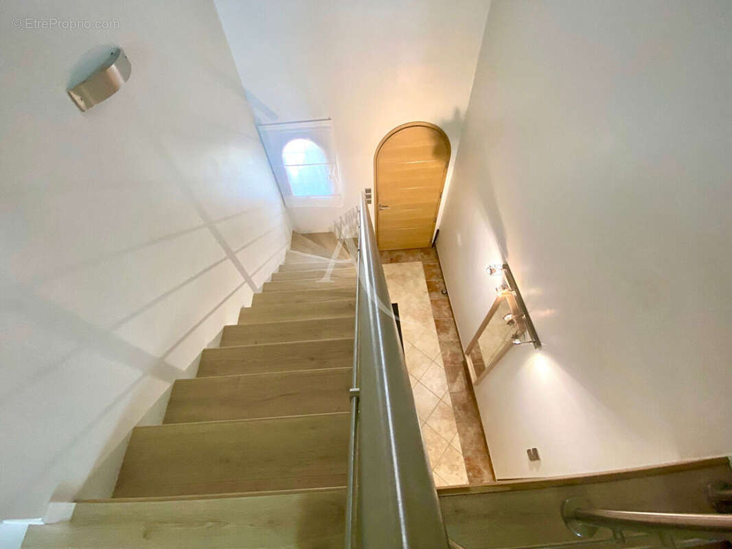 Maison à LA CHAPELLE-SAINT-MESMIN