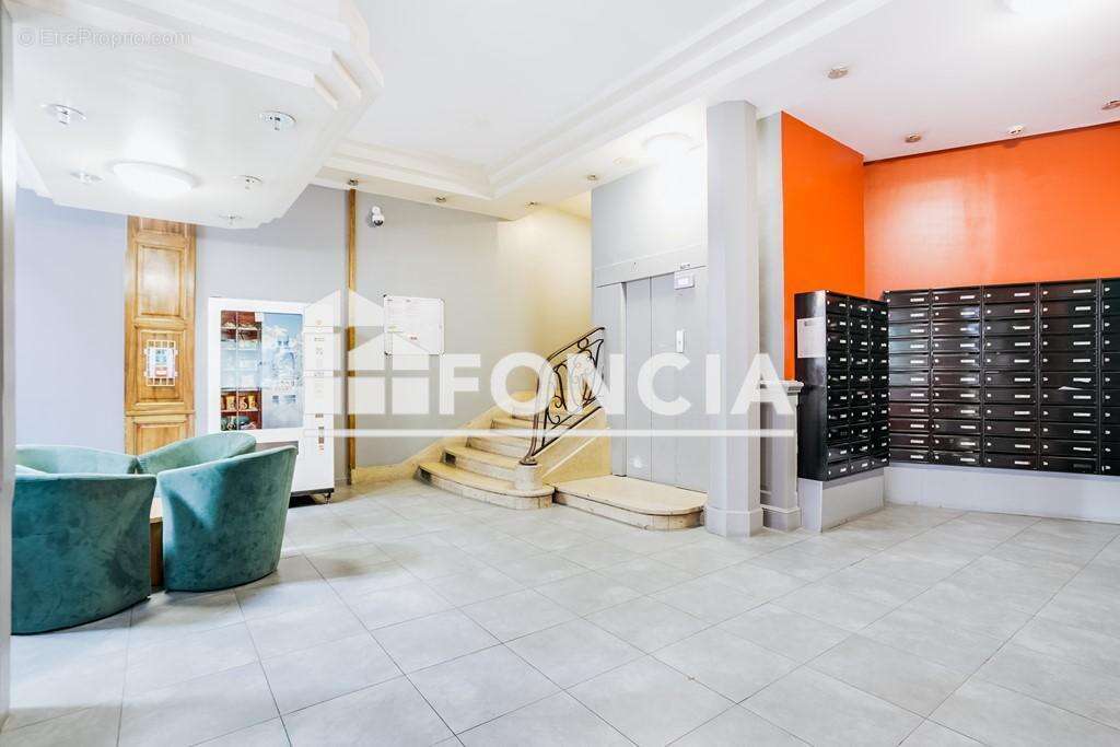 Vente - Appartement en résidence services - Studio - 16,85 m² - - photo 10