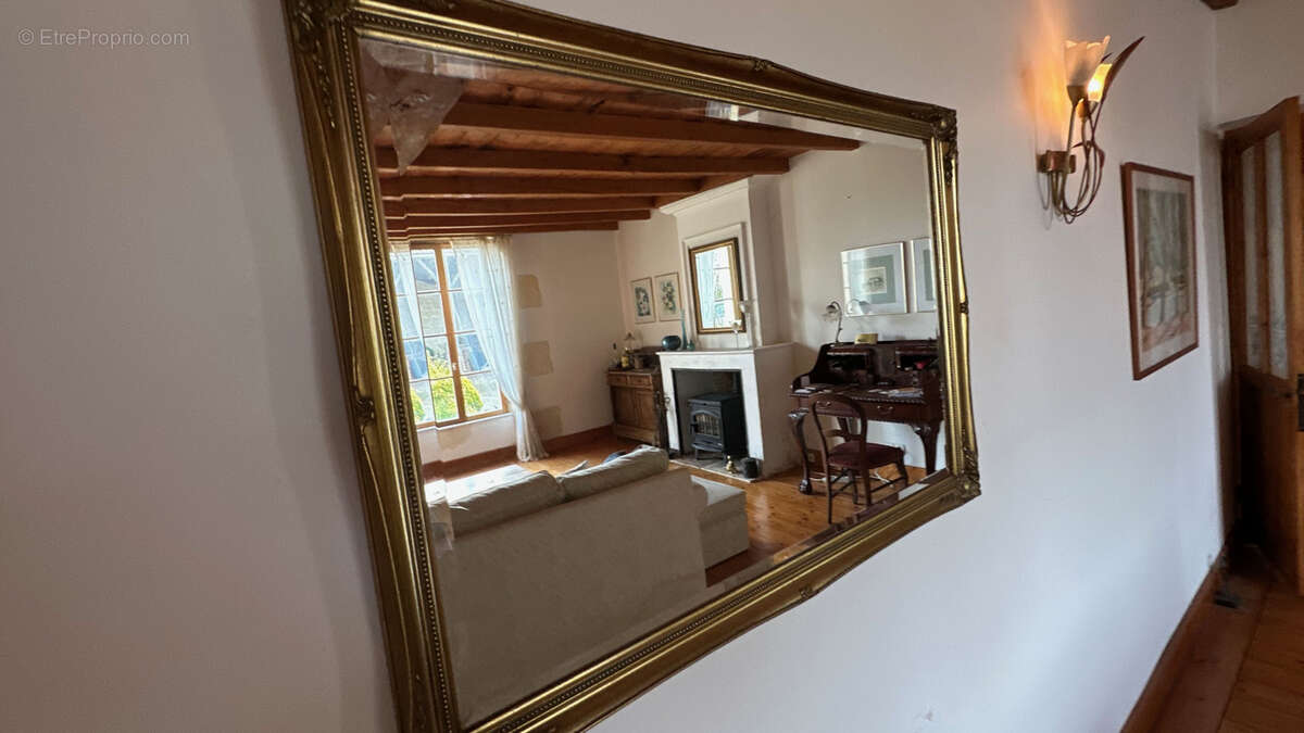 Maison à BLANZAC-LES-MATHA