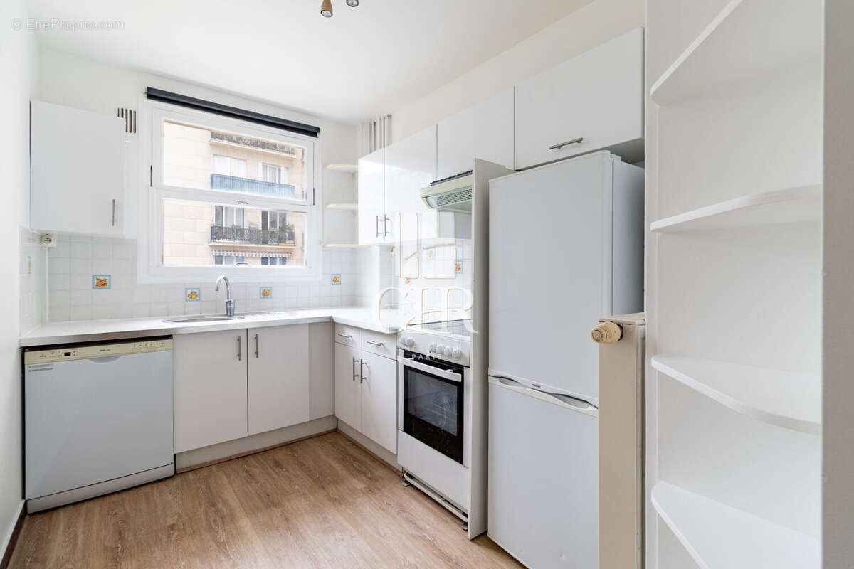 Appartement à PARIS-15E