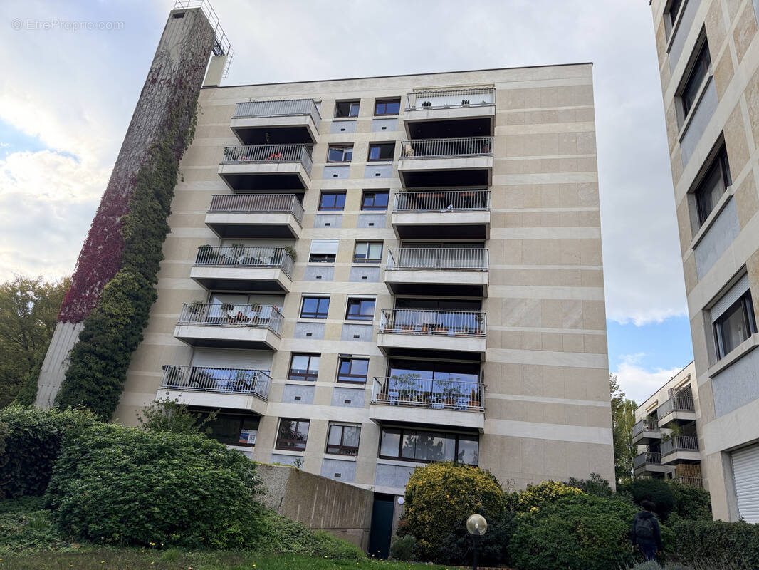 Appartement à GARCHES