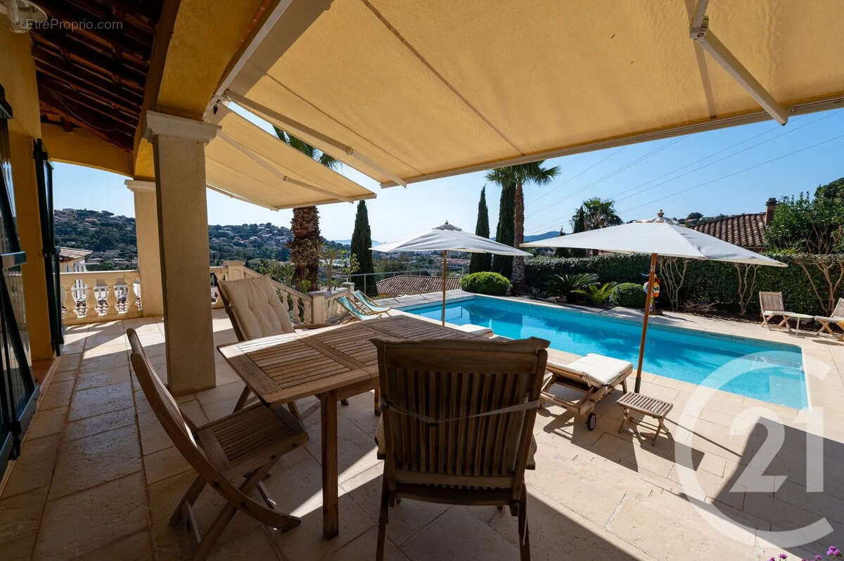 Maison à BORMES-LES-MIMOSAS