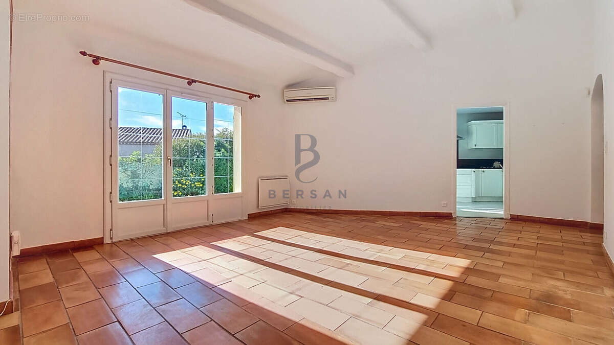Maison à FREJUS