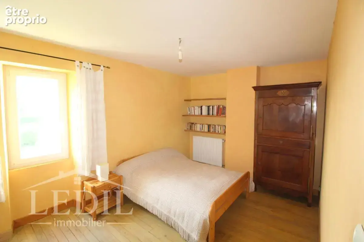 Propriété d’exception proche commodités – Maison en pierre + dépendances - photo 5