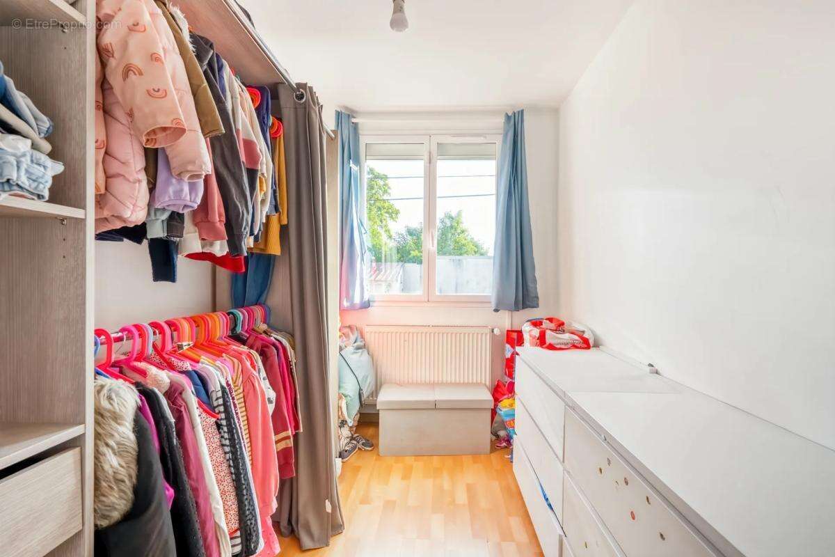 Maison à LES MUREAUX