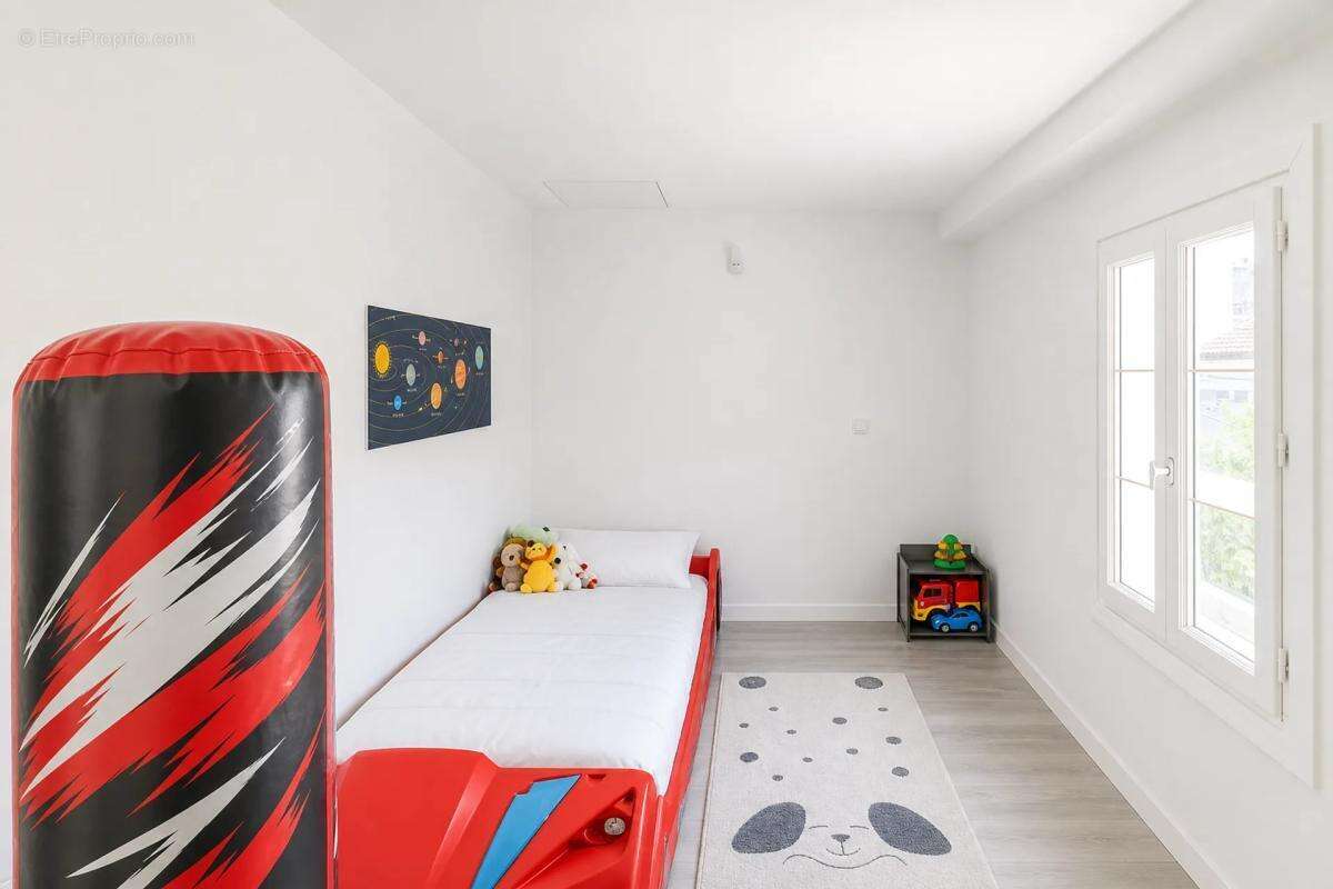 Maison de 5 pièces de 70 m² à Livry-Gargan - photo 10