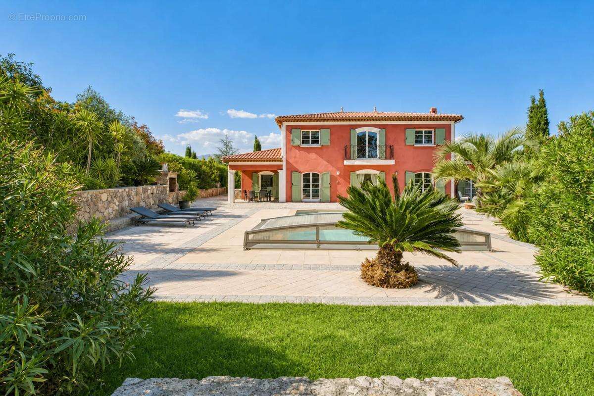 Villa familiale de 250 m² avec piscine, terrain plat - photo 3