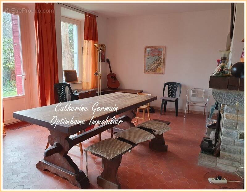 Maison à LESPINASSIERE