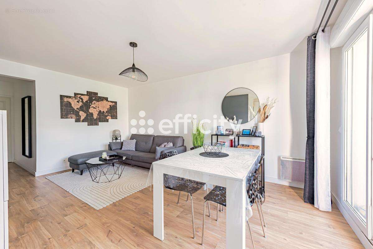 Appartement à VILLENEUVE-LE-ROI