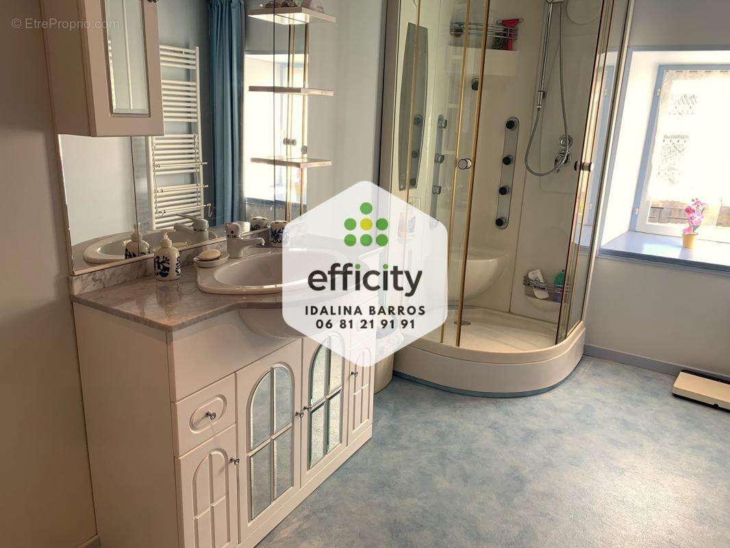 Maison à ROMAZIERES