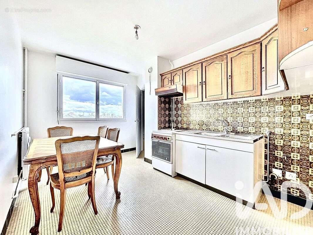 Photo 9 - Appartement à AUBERVILLIERS