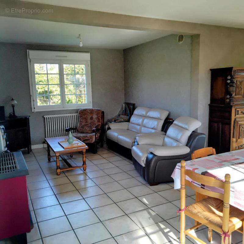 Maison à CARHAIX-PLOUGUER