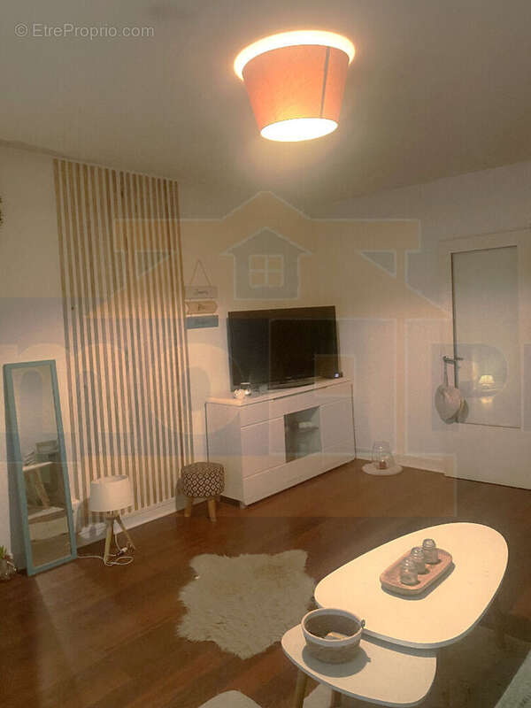 Appartement à SAINT-CYR-L'ECOLE