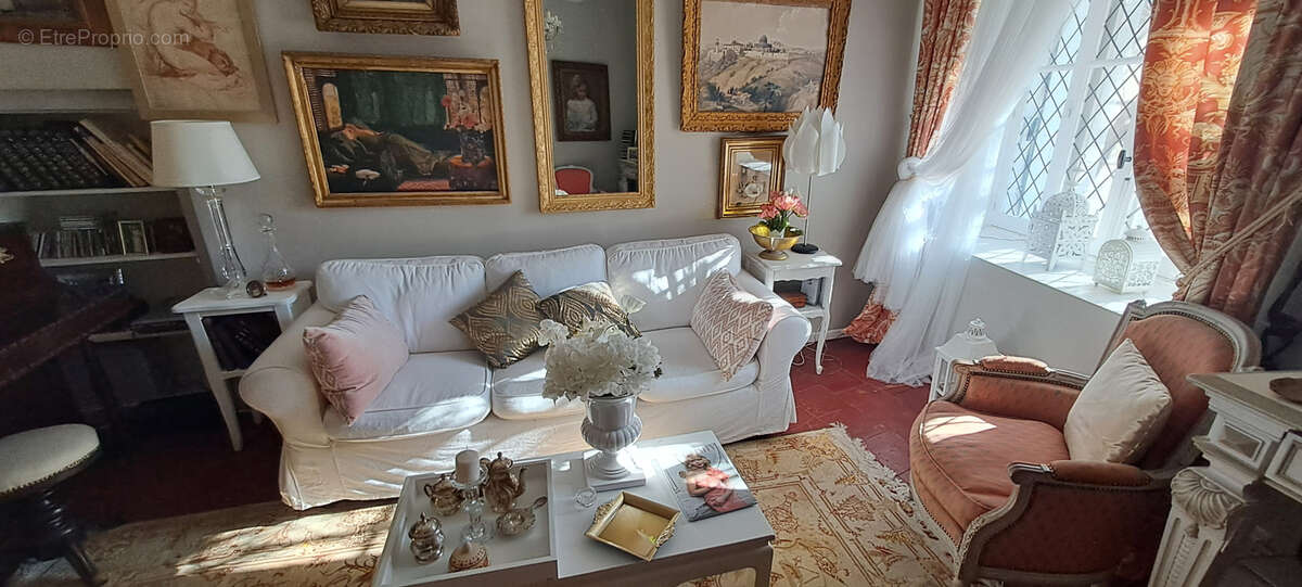 Maison à SAINT-MAURICE-NAVACELLES