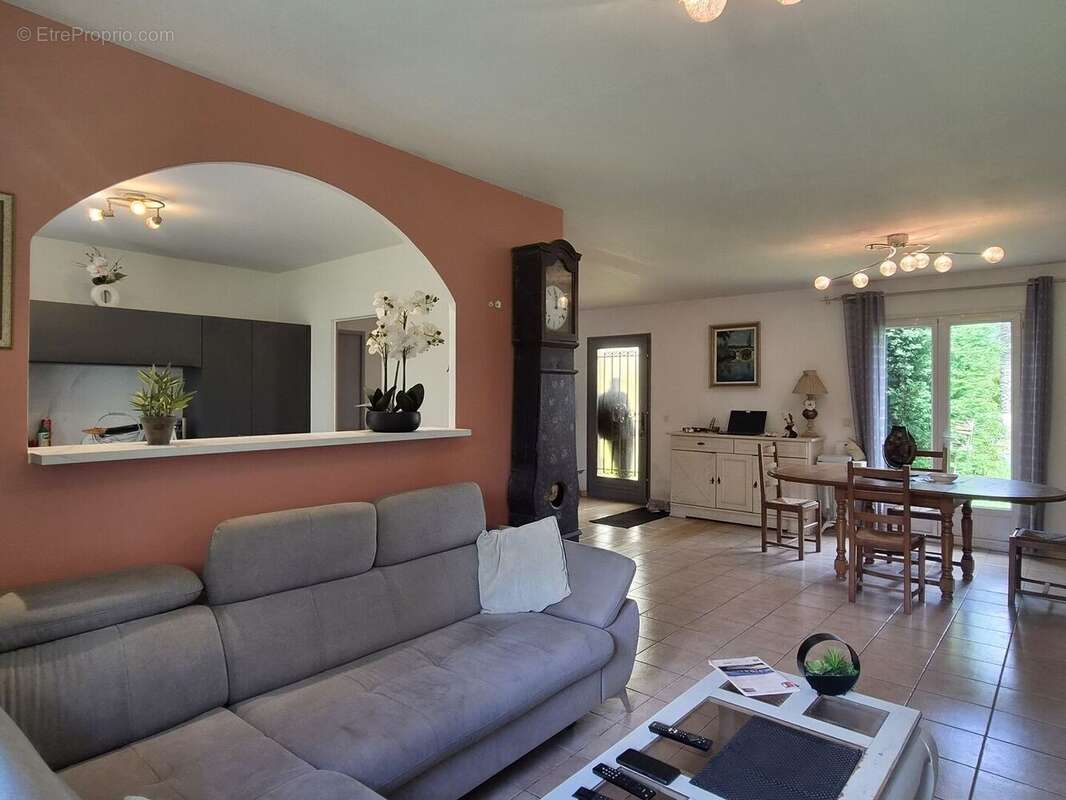 20260505151634 - Maison à SAINT-CYPRIEN