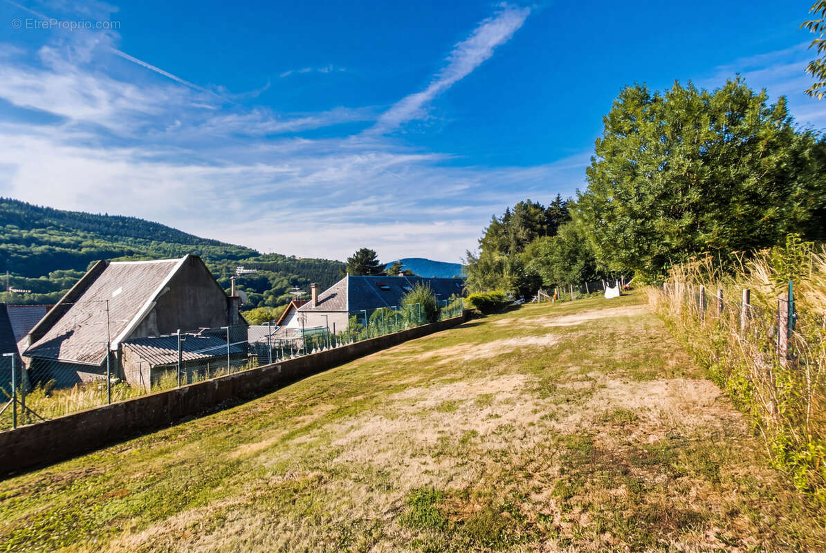 Maison de Village avec châlet et terrain - photo 2