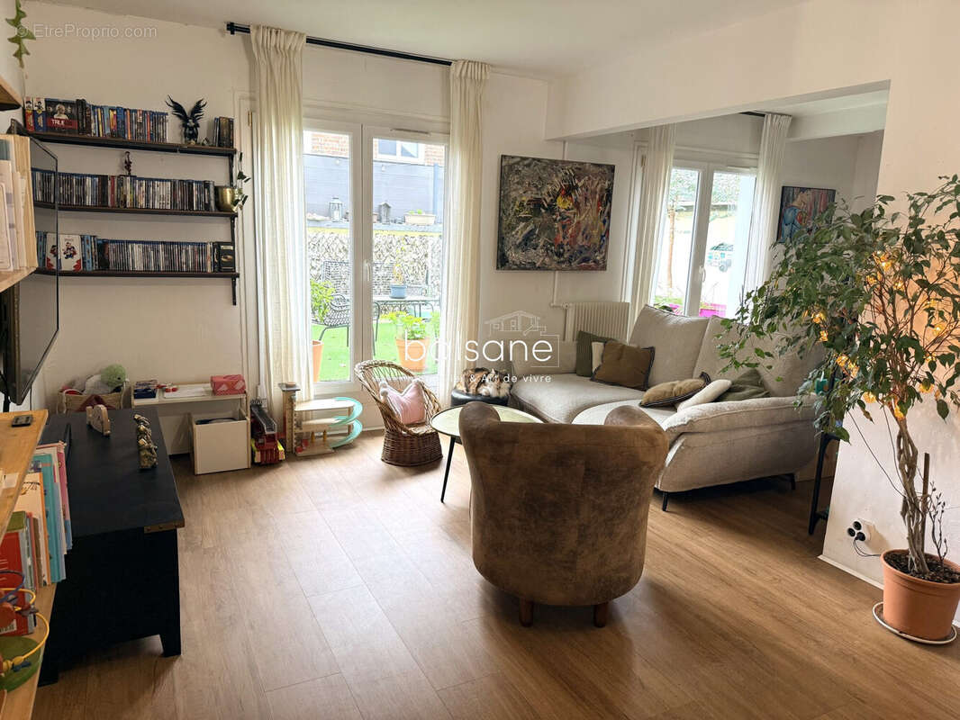 Appartement à LA BOUILLE