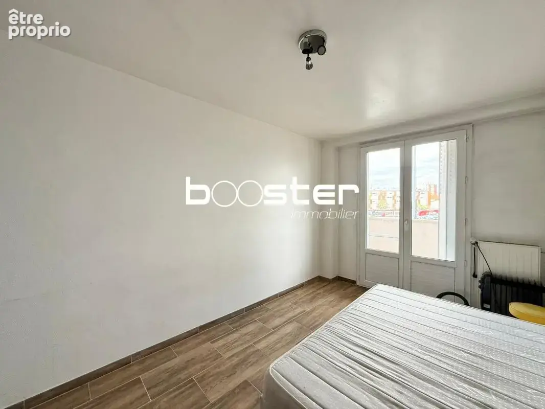 Arènes - Appartement 5 Pièces au pied du Métro - Investissement clé en main - photo 5