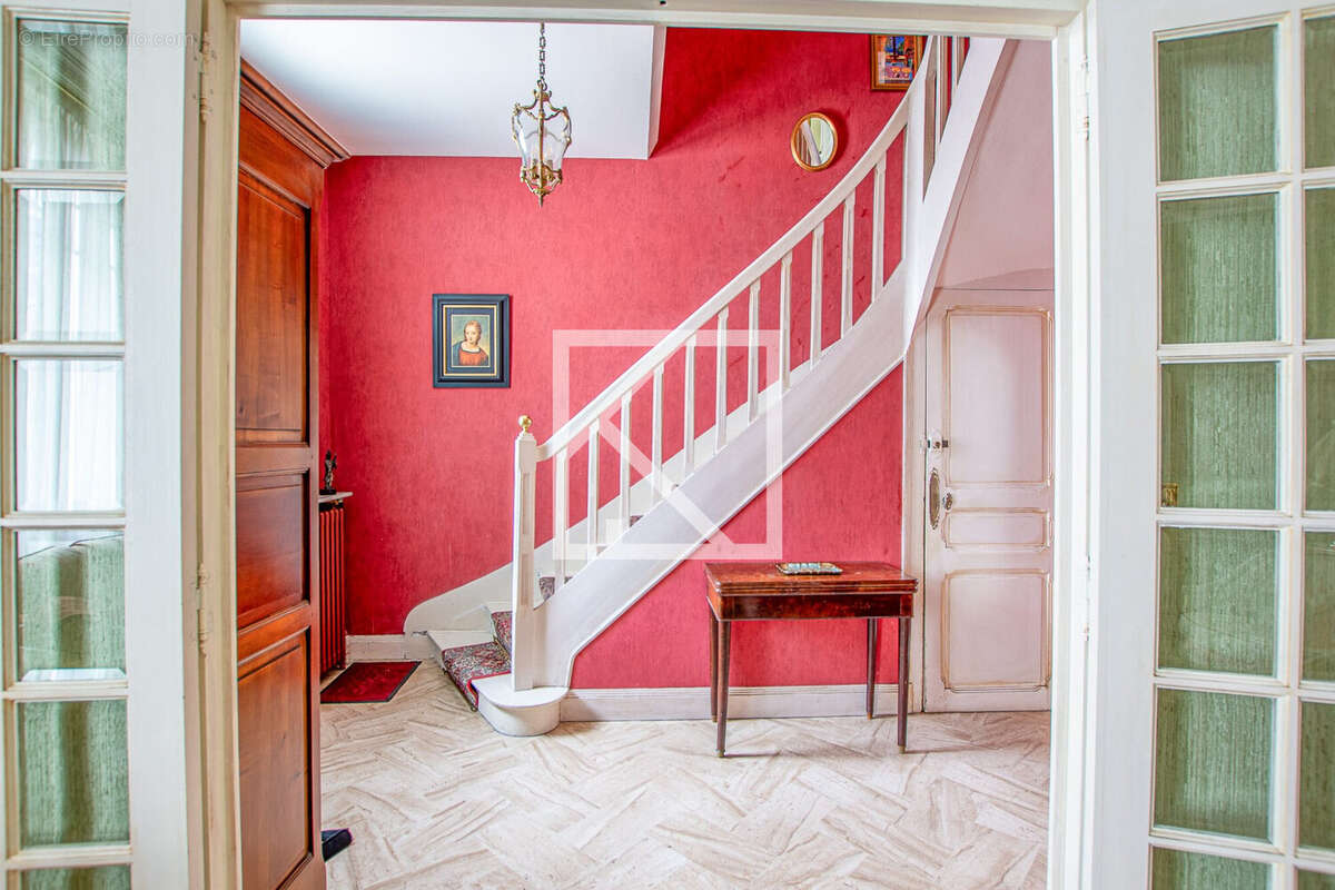 Maison 183 m² à Angers  - photo 3