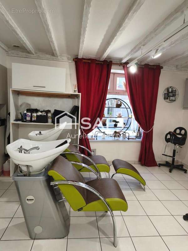 Commerce 61 m² à Lons-Le-Saunier  - photo 7