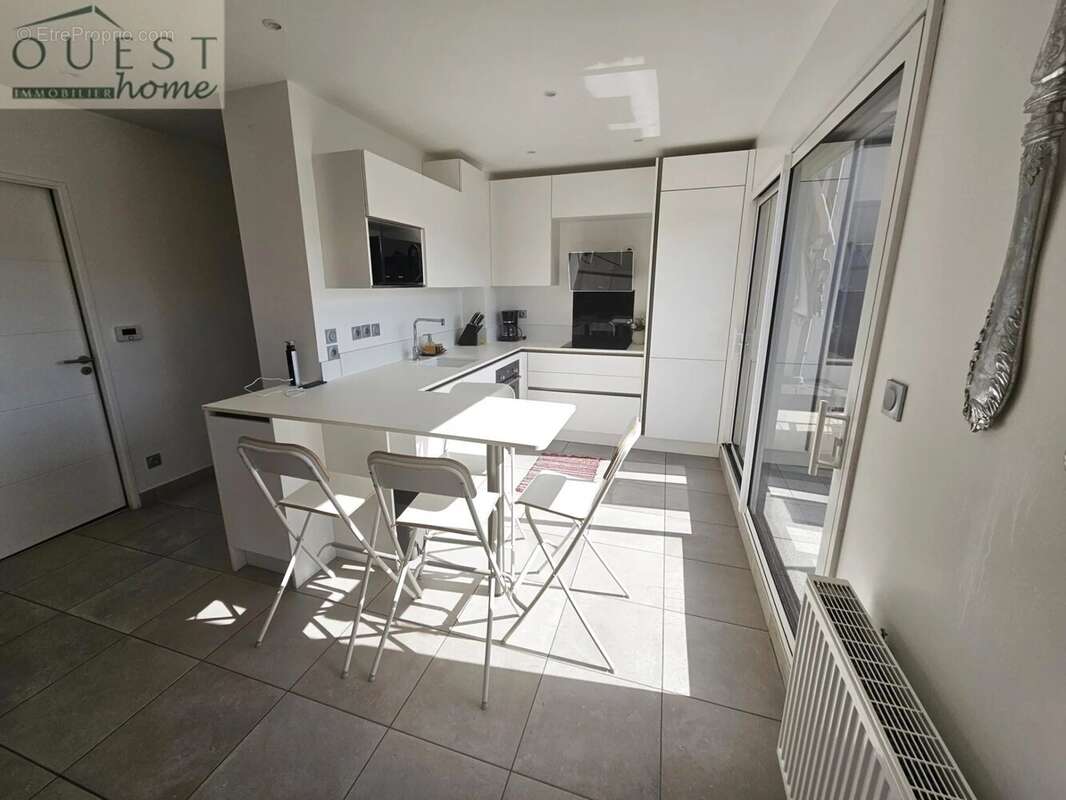 Appartement à SAINT-GENIS-LES-OLLIERES