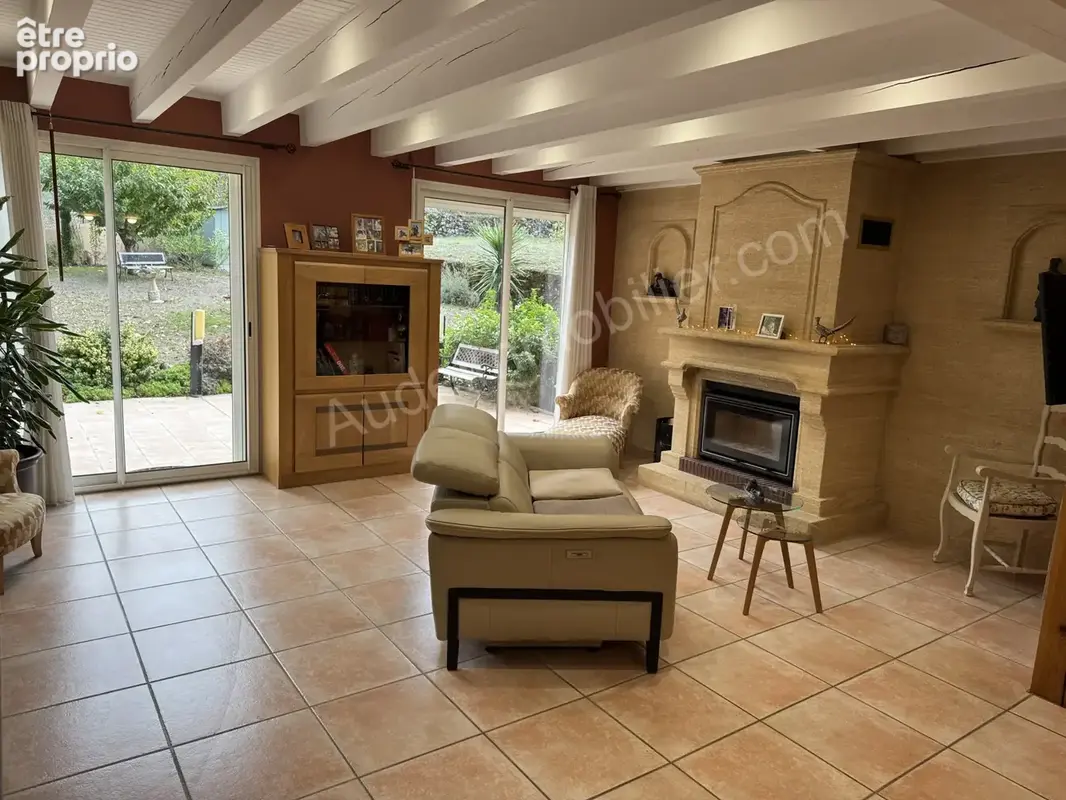 Maison avec garage et jardin - photo 6