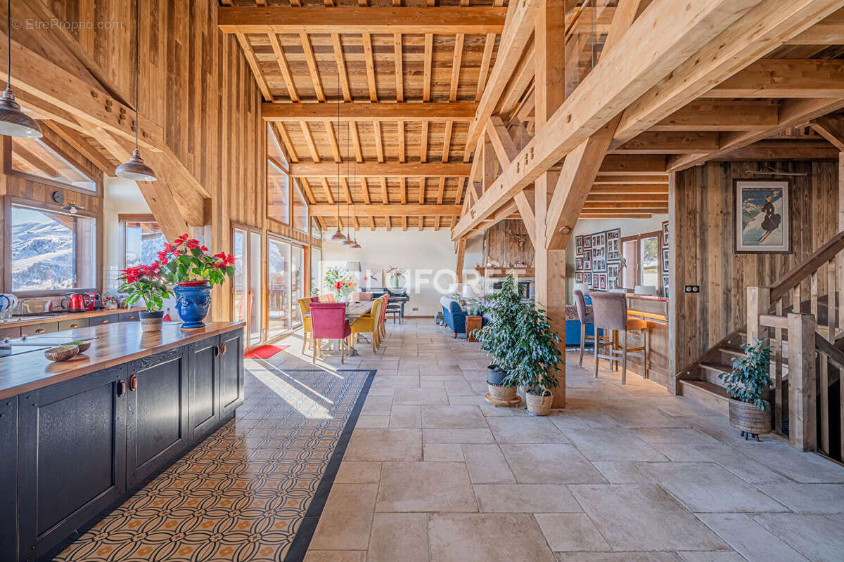 Maison à FONTCOUVERTE-LA-TOUSSUIRE