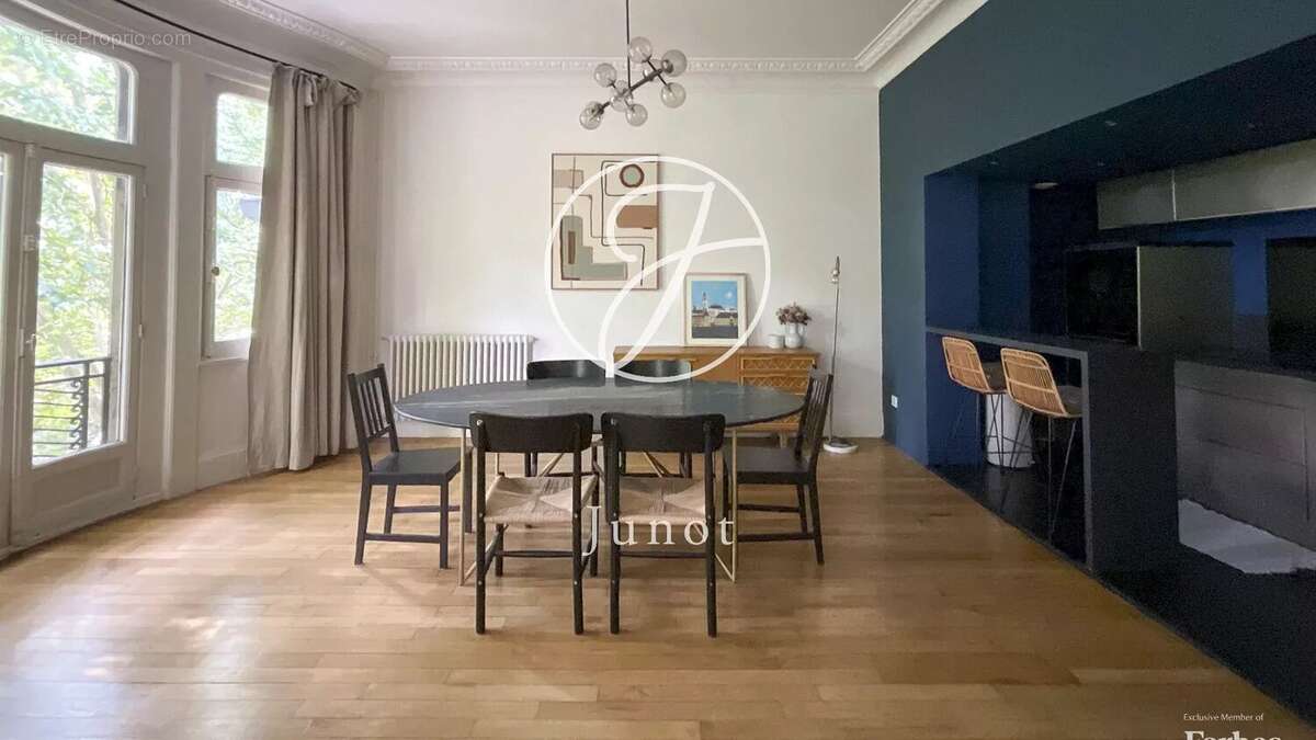 Lille - REPUBLIQUE-BEAUX ARTS - Appartement à vendre - 2 pièces - 66,22m² loi carrez - 1 chambre - Cave - photo 6
