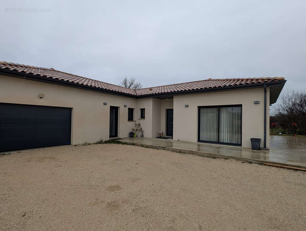 Maison à VERNOSC-LES-ANNONAY