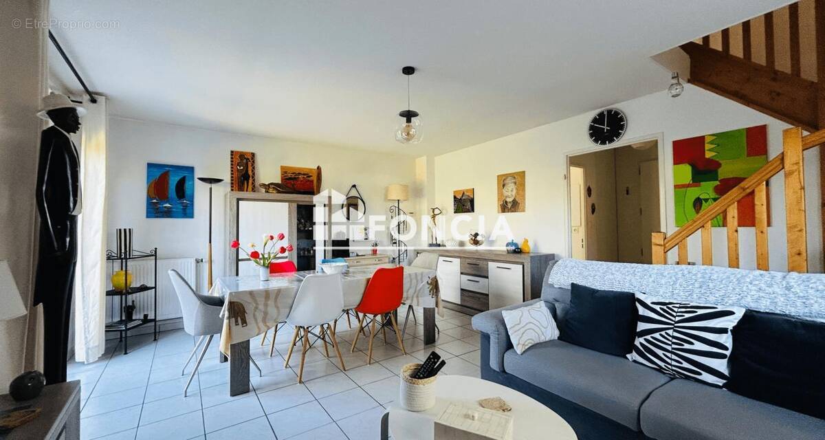 Maison à VOUNEUIL-SOUS-BIARD