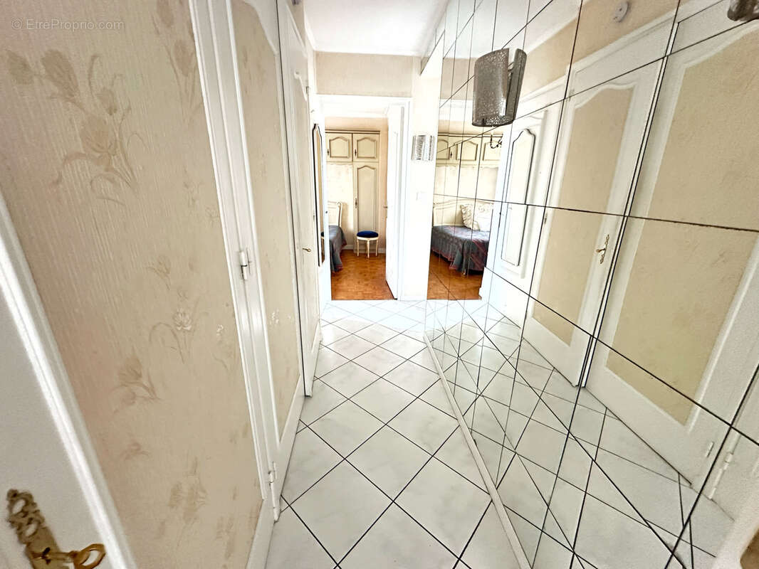 Appartement à LYON-8E