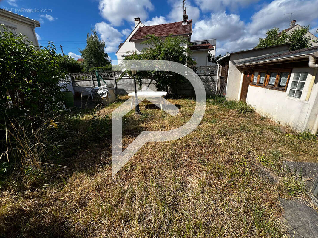 Maison à VIRY-CHATILLON