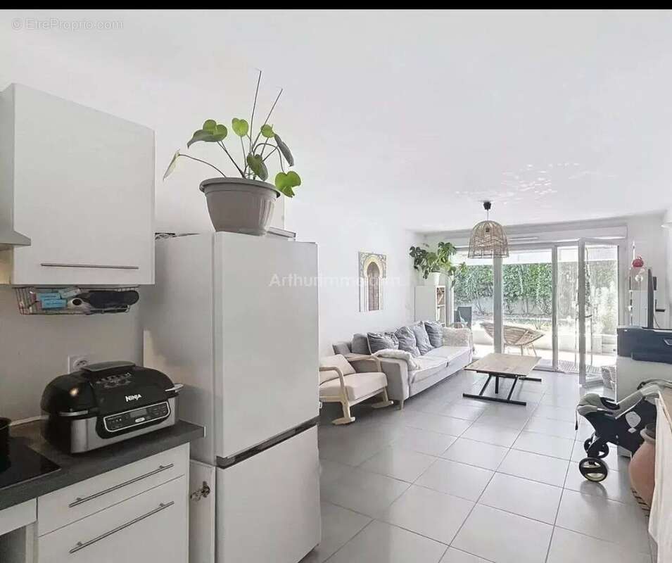 Appartement à VILLENEUVE-LOUBET