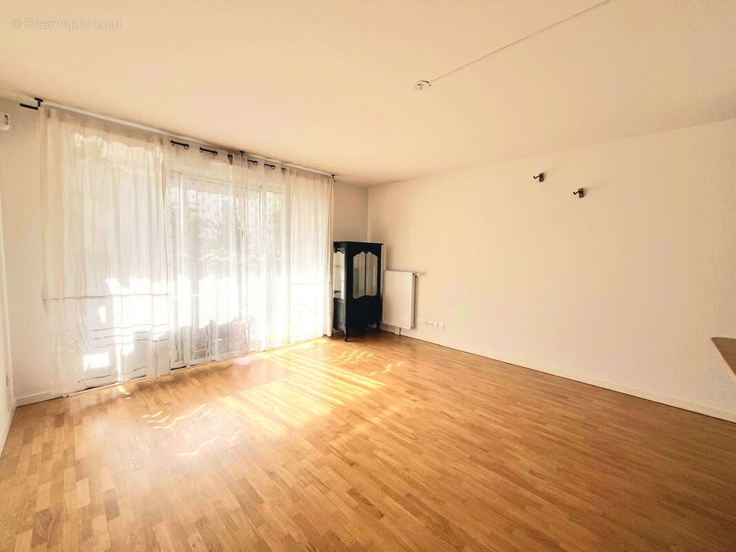 Appartement à THIAIS