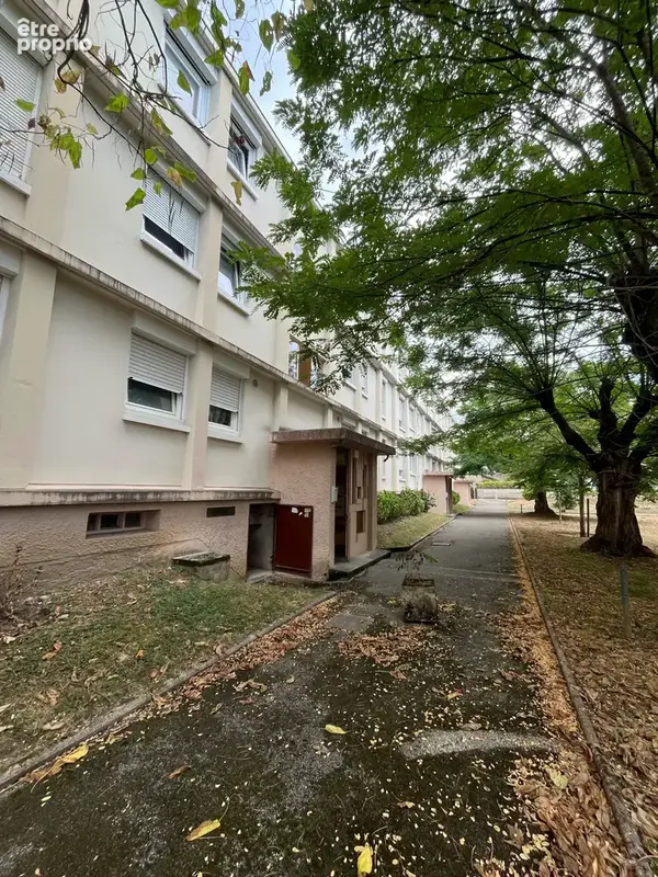Bourg quartier des arbelles - photo 12