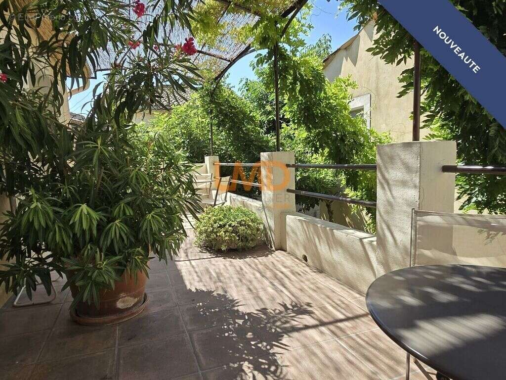 Ancien moulin du 17ème siècle avec piscine et dépendances - photo 8
