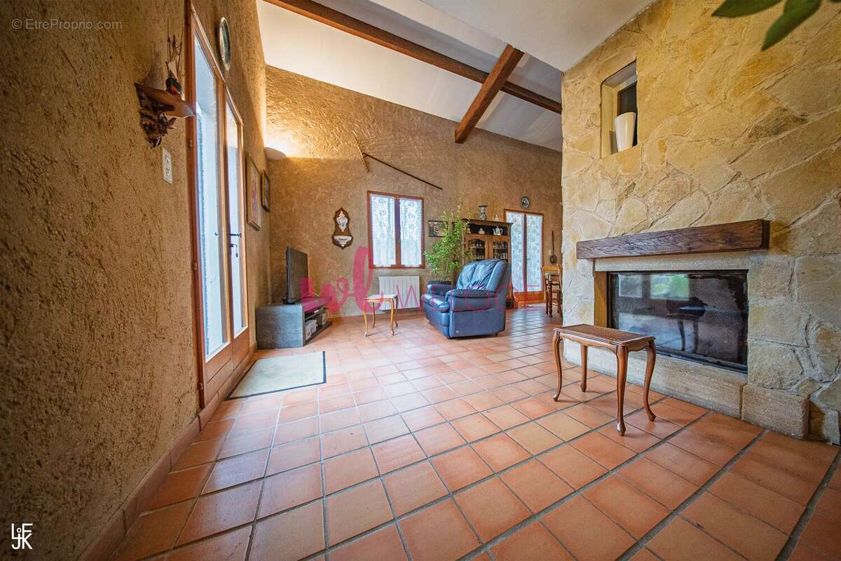 Maison à ROUMOULES