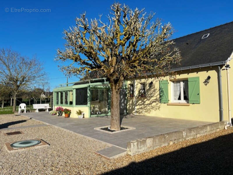 Maison à MAZE