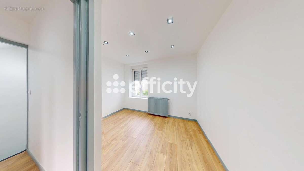 Maison 156 m² à Aulnoye-Aymeries  - photo 7