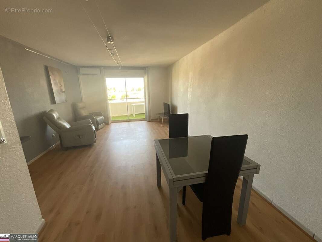 Superbe appartement T3 offrant 62 m² donnant sur terrasse de 7 m² avec une très très belle vue dégagée au 3° étage d'une résiden - photo 10