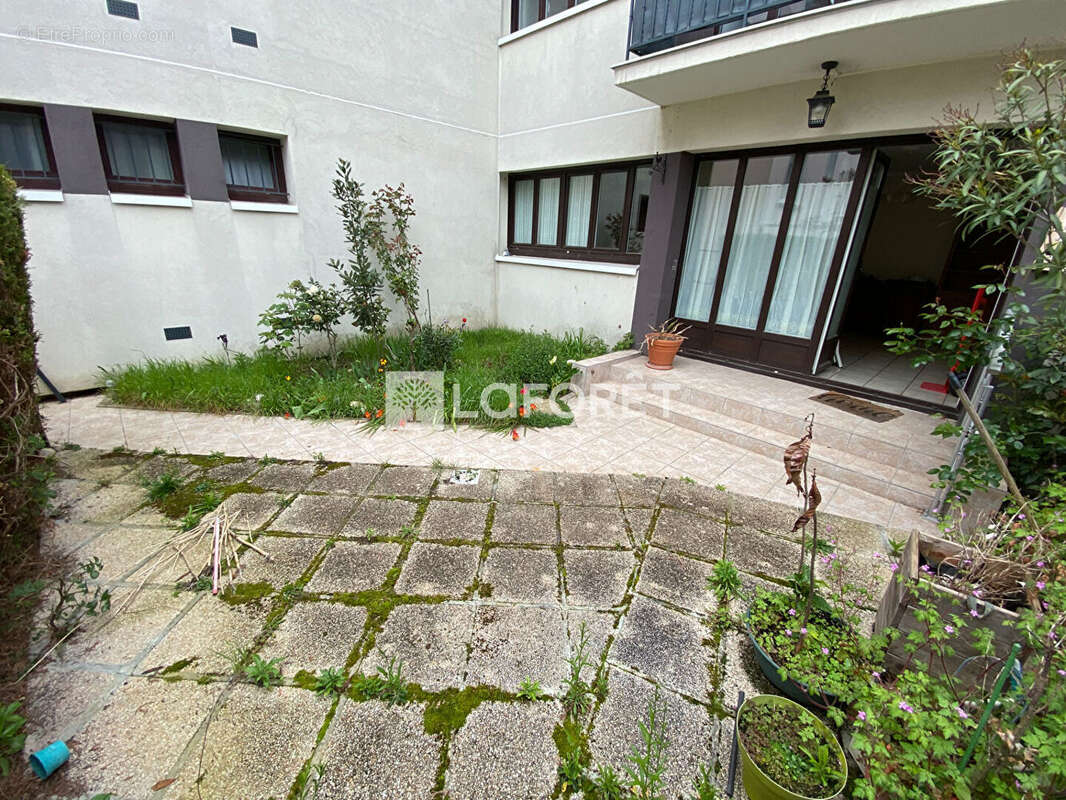 Appartement à NANTERRE