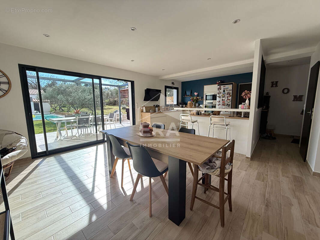 Maison à SAINT-MAXIMIN-LA-SAINTE-BAUME