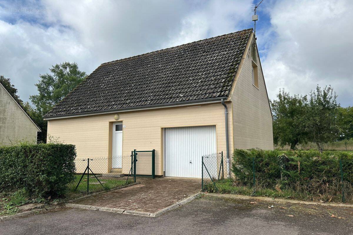Maison à GUILLON