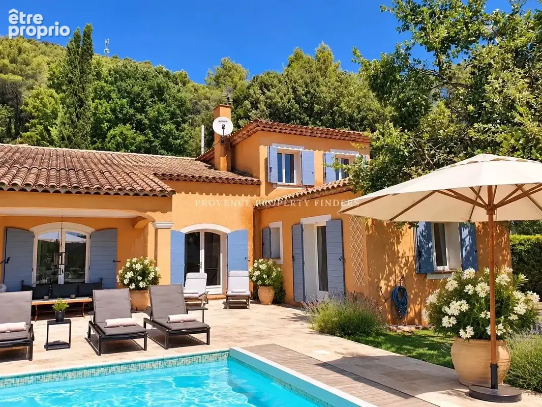 Exclusivité.   Belle maison a Salernes, 6 chambres, Piscine chauffée. - photo 8