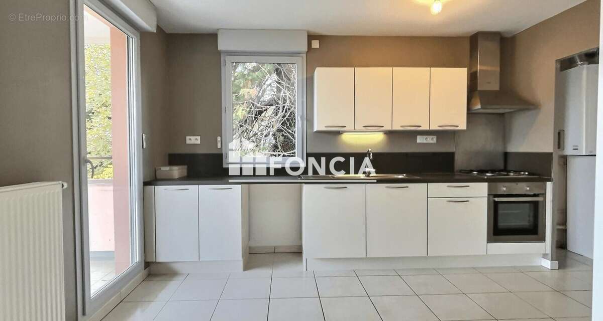 Appartement à CRAPONNE