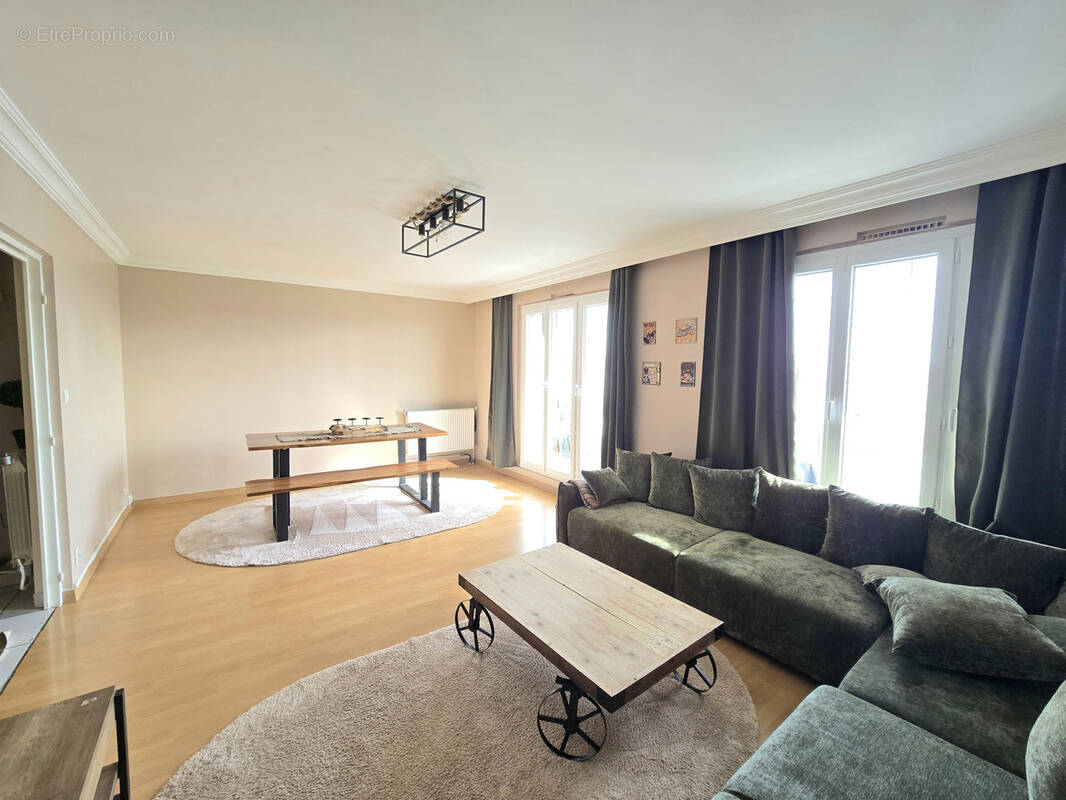 Appartement à VENISSIEUX