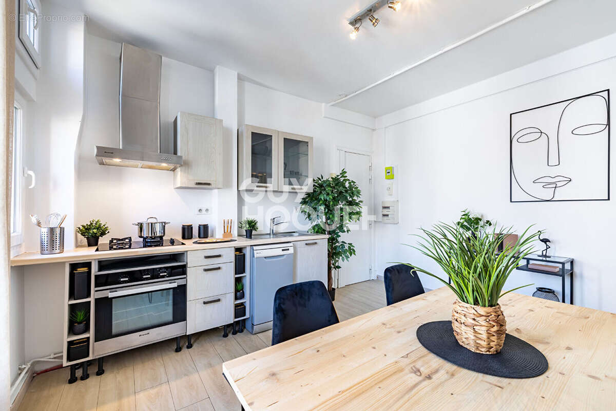 Appartement à PUTEAUX