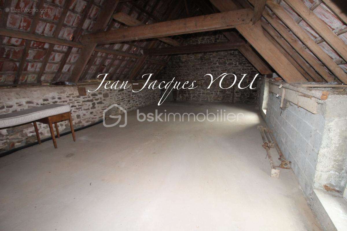 Maison à VILLEDIEU-LES-POELES