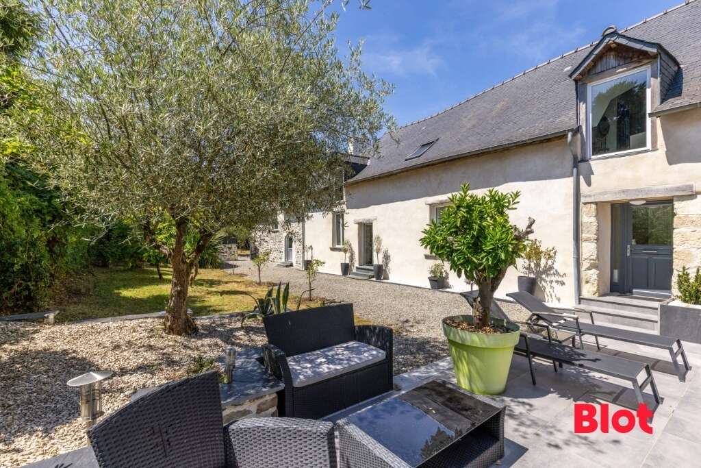 Maison à VERN-SUR-SEICHE