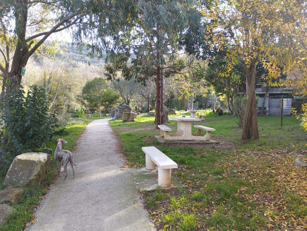 Maison à CAMPAGNE-SUR-AUDE
